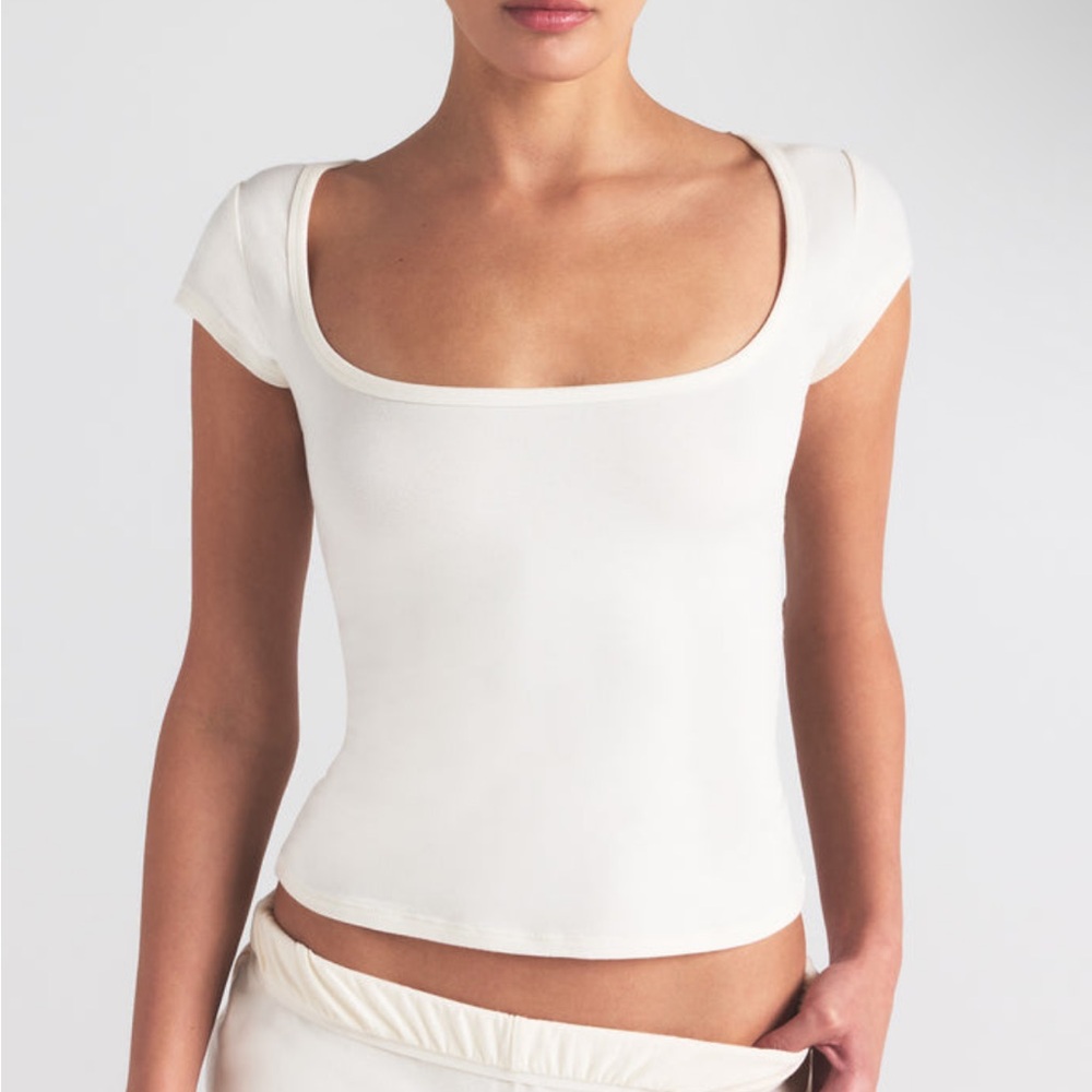 SKIMS Cotton Jersey Scoop Neck T-Shirt